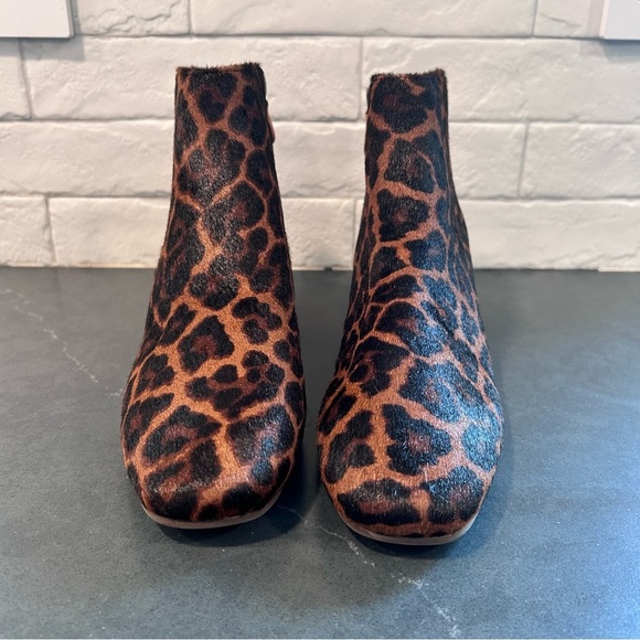 Gentle Souls sz 9.5 calf hair leather Leopard Print Ankle Booties NEW! - Picture 6 of 15